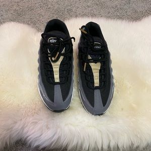 Big Boys Nike Airmax